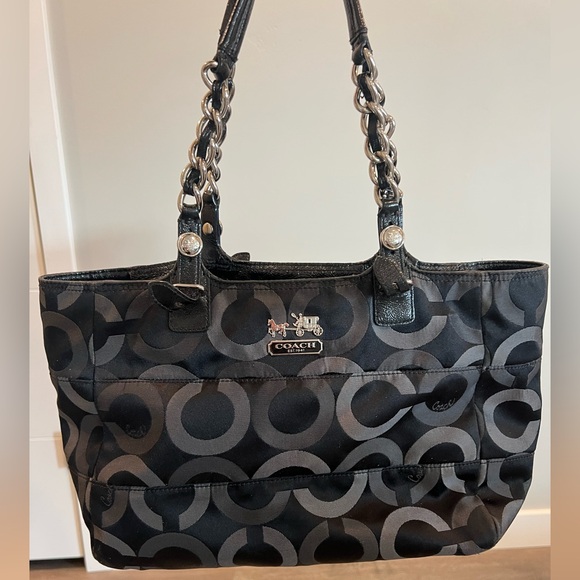 Coach Signature Black Chain Tote Bag • Patent Trim • Shoulder Purse🖤 - Picture 10 of 10